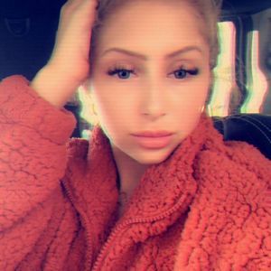 Meet your Posher, Vanessa